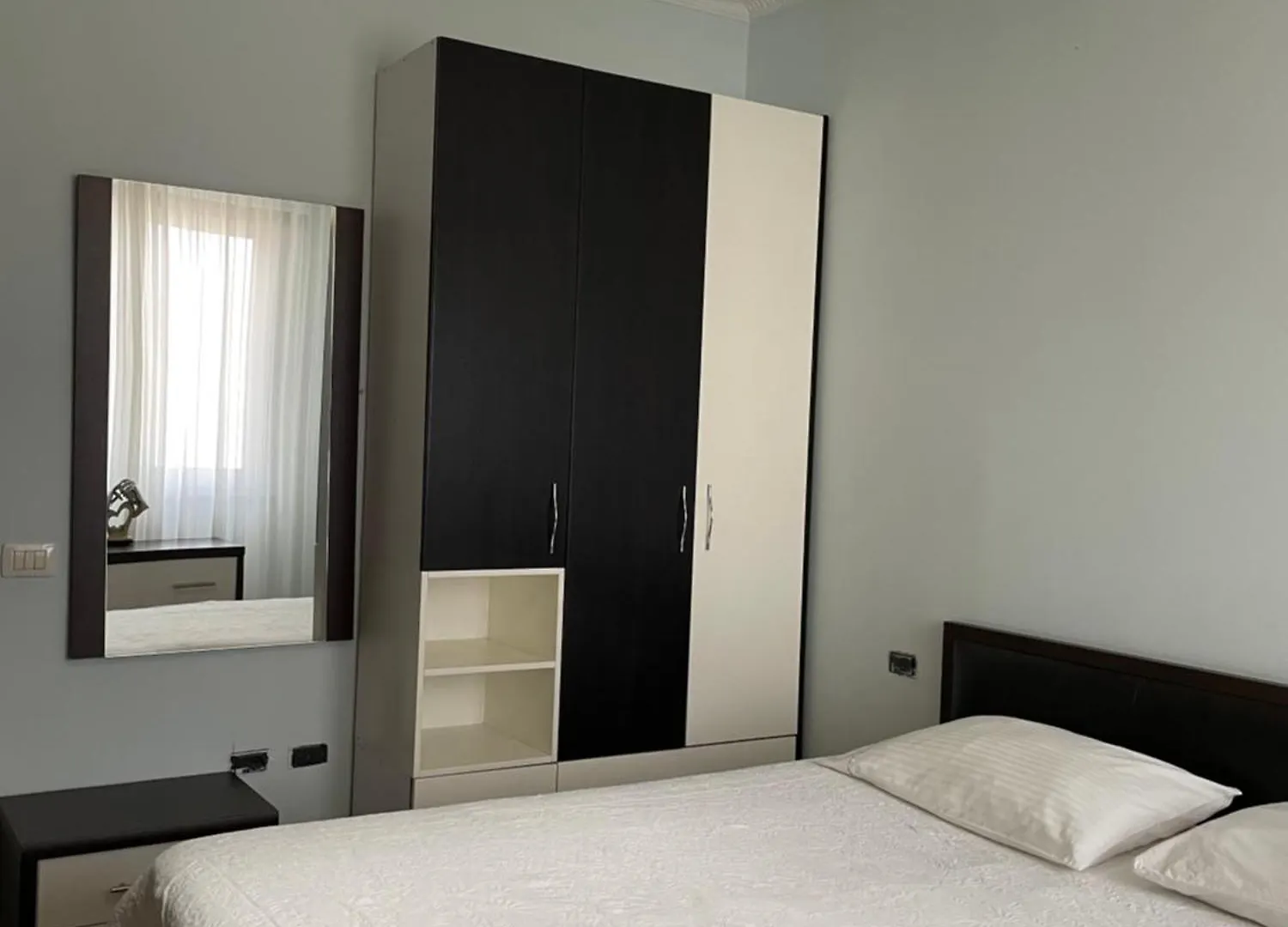 Moonshine Apartment 2 Tirana Albánia