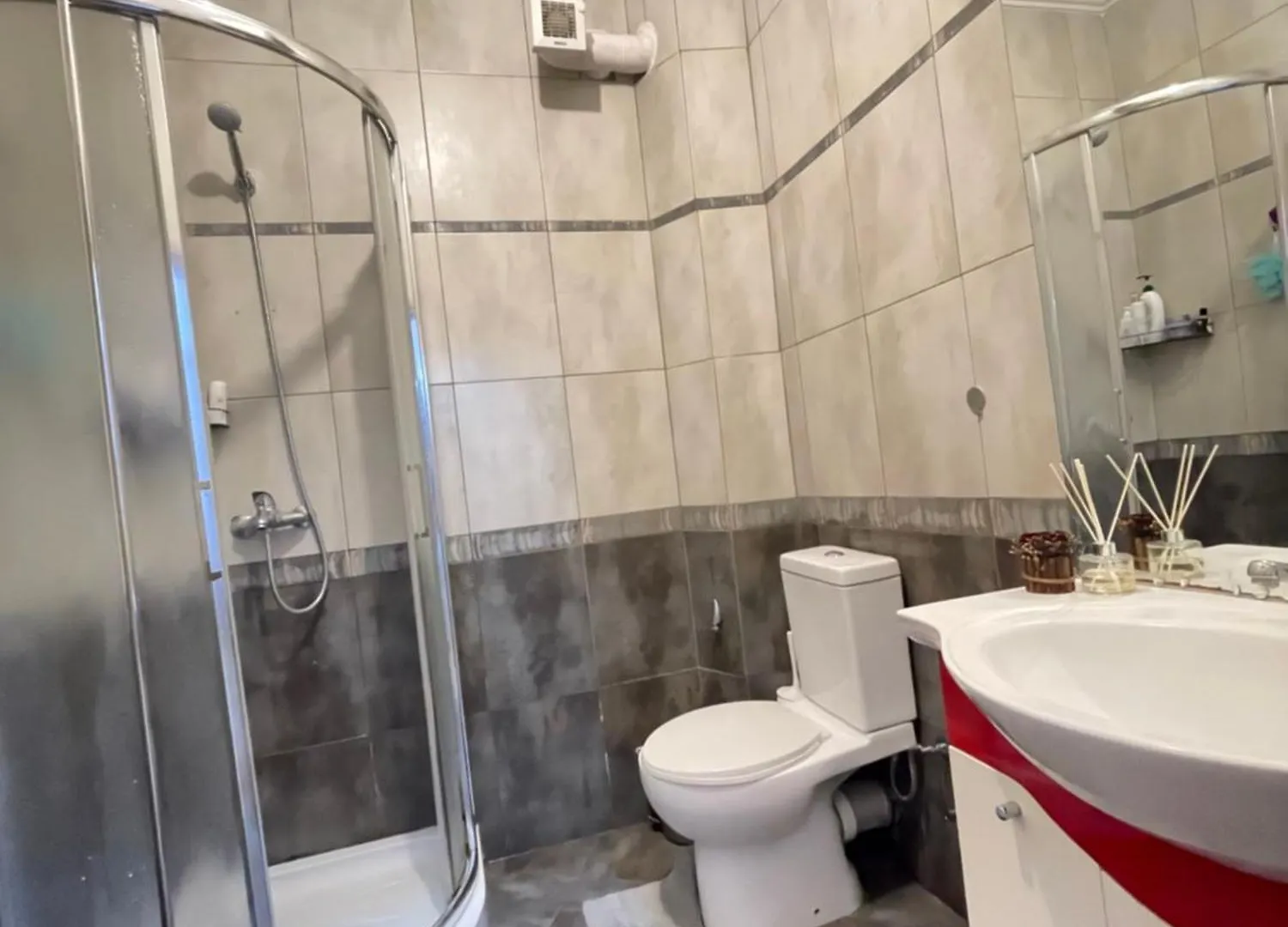 Moonshine Apartment 2 Tirana